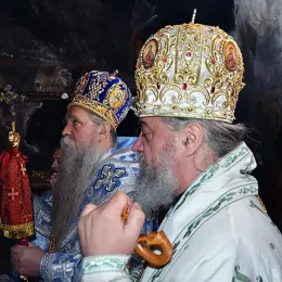 Епископи Јоаникије и Кирило