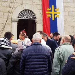 Молитвено прослављен Свети апостол и јеванђелист Матеј у храму на Вилусима