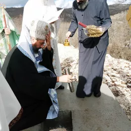 Епископ Методије богослужио у Долима пивским