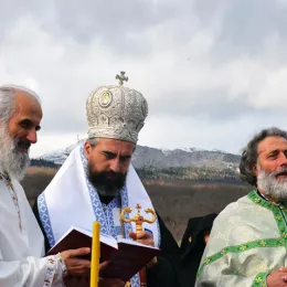 Епископ Методије богослужио у Долима пивским