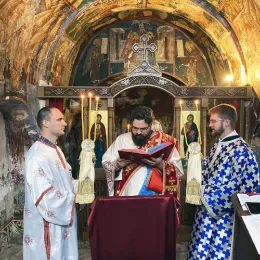 Епископ Методије богослужио у Драговољићима