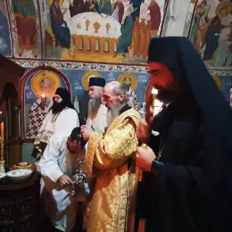 Литургијским сабрањем у Жупском манастиру прослављен Свети Амфилохије Иконијски