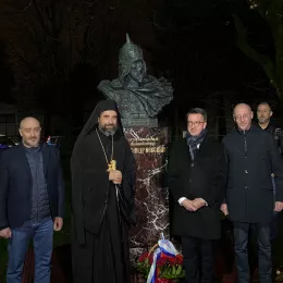 Споменик ”Светом Благовјерном Великом Кнезу Александру Невском” у Никшићу