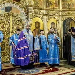 Епископ Методије на свеноћном бденију уочи престоног празника саборног храма Кузбаса