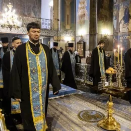 Епископ Методије на свеноћном бденију уочи престоног празника саборног храма Кузбаса