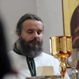 Света литургија у првој недељи божићног поста