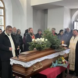 Сахрањени земни остаци новопрестављеног слуге Божјег Перка Вукотића