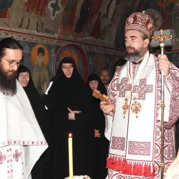 Епископ Методије освештао конак манастира Ратишевина