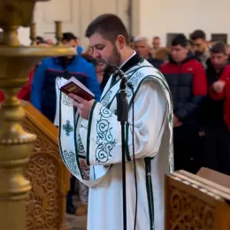 Литургијско сабрање у Саборној цркви Светог Василија Острошког у Никшићу