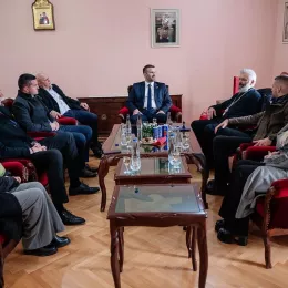 Премијер Милојко Спајић посјетио манастир Ђурђеви Ступови код Берана