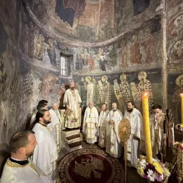 Митрополит Методије служио Свету Архијерејску Литургију у Никољцу