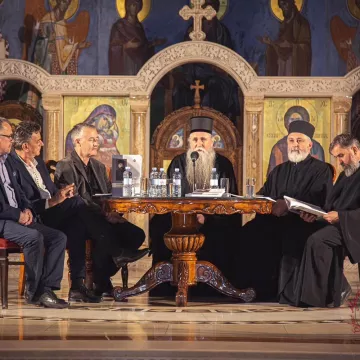 Представљање књиге у крипти подгоричког Саборног храма