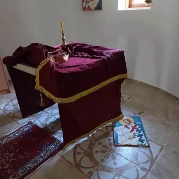 Оскрнављен храм Св. Великомученика Георгија у Брђанима