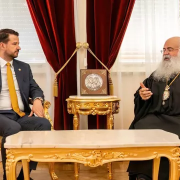 Није било ријечи о канонском статусу Цркве у Црној Гори