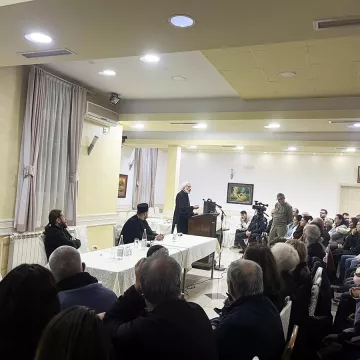 Протојереј-ставрофор др Милош Весин одржао предавање у Никшићу