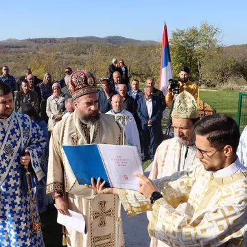 Освештана црква Светог Лонгина у Горњим Црквицама у Бањанима