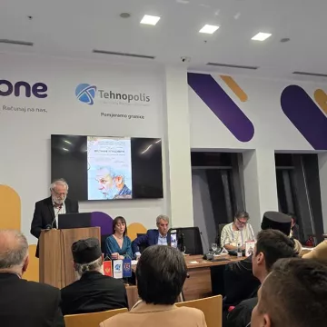 Обиљежено четрдесет година стваралаштва Милутина Мићовића