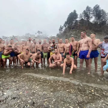 На Богојављење се први пут Бог видљиво показао човјеку у три Лица