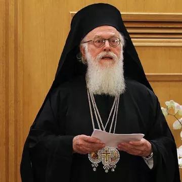 Преминуо поглавар Албанске православне цркве Анастасије