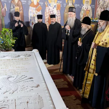 Митрополити Амвросије и Зиновије Руске Православне Цркве посјетили подгоричики Саборни храм и одслужили помен Митрополиту Амфилохију