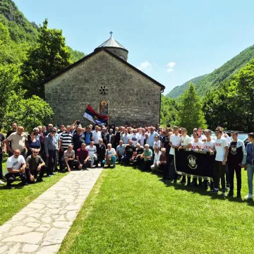 Архијерејска Литургија и парастос у манастиру Подмалинско