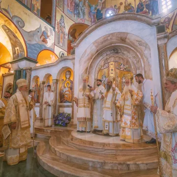 Света Архијерејска Литургија и петогодишњи помен блаженопочившем Митрополиту  Амфилохију