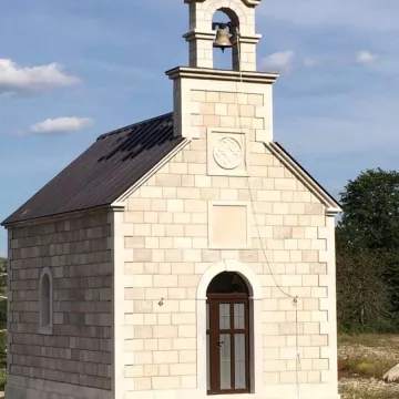 Освећење цркве преноса моштију Светог Николаја на Шљемену