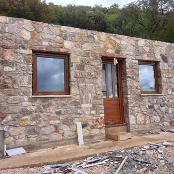 НАЈАВА: Освећење келије у Потпланини код Игала