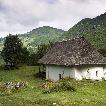 НАЈАВА: Света Архијерејска Литургија у манастиру Подврх