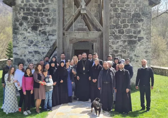 Епископ Методије служио Литургију у манастиру Добриловина