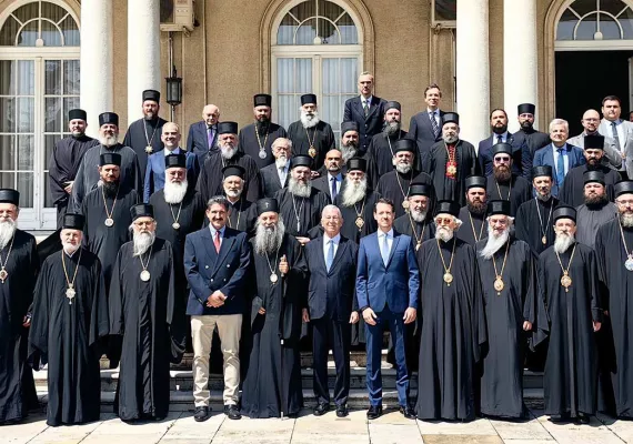 Патријарх и архијереји код престолонаследника Александра