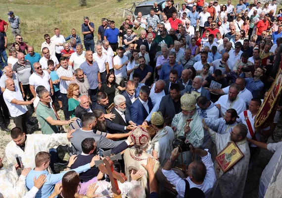 Архијерејска литургија на Вучјем Долу