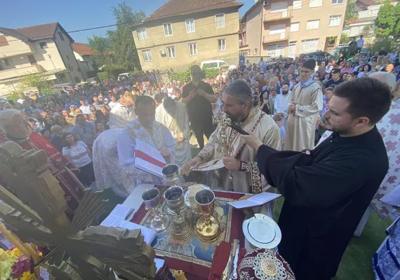 Петровдан молитвено и свенародно прослављен у Бијелом Пољу