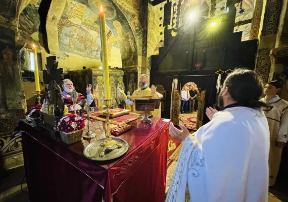 Литургијом у цркви Светог Николаја у Бијелом Пољу началствовао О. Предраг Поповић