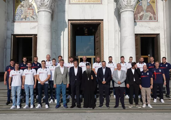 Патријарх благословио српске ватерполисте пред пут на Олимпијске игре