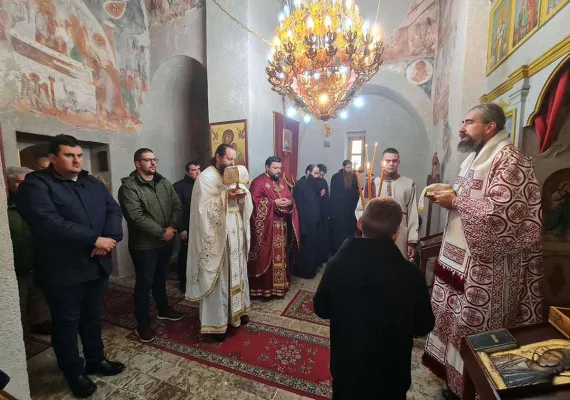 Епископ Методије богослужио у манастиру Добриловина