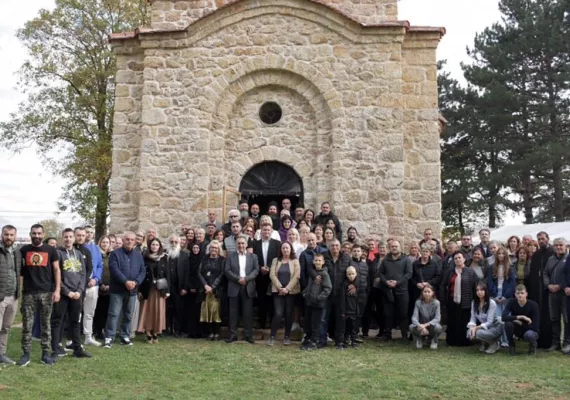 У Витомирици код Пећи свечано прослављен Апостол и Јеванђелист Лука