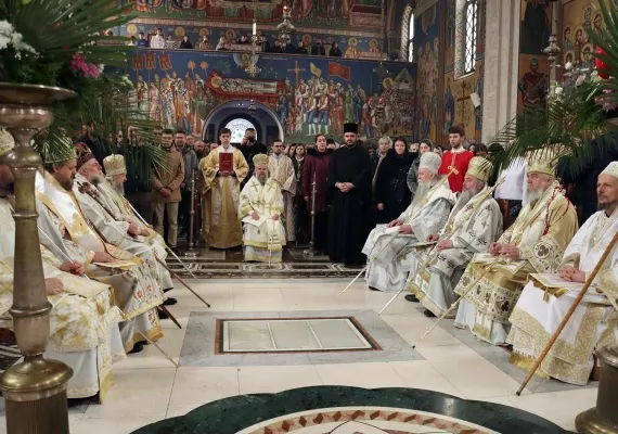 Света архијерејска Литургија и помен блаженопочившем Владики Атанасију