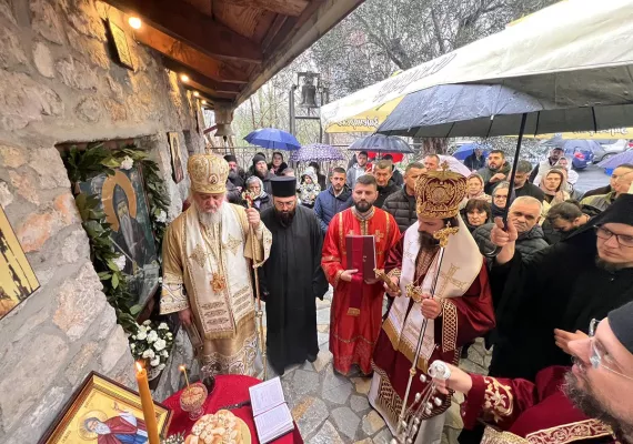 Владика Кирило на Немањином граду