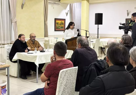 Разговори о вјери у Никшићу - о иконама и иконописању