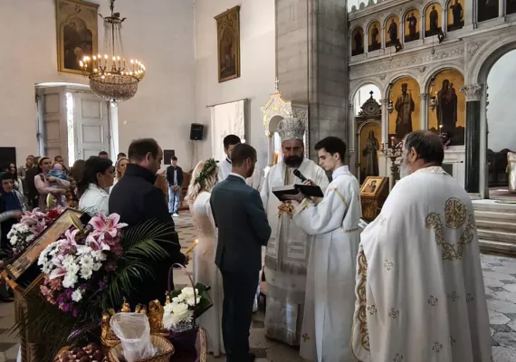 Литургија и вјенчање у никшићкој Саборној цркви