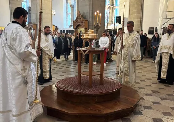 Празично вечерње богослужење у никшићкој Саборној цркви