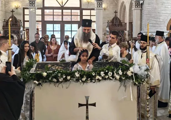 Патријарх Порфирије обавио саборно крштење
