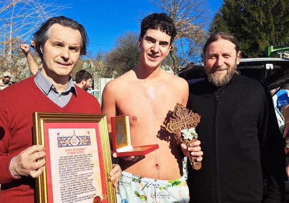 Празник Богојављења и пливање за Часни крст у Никшићу